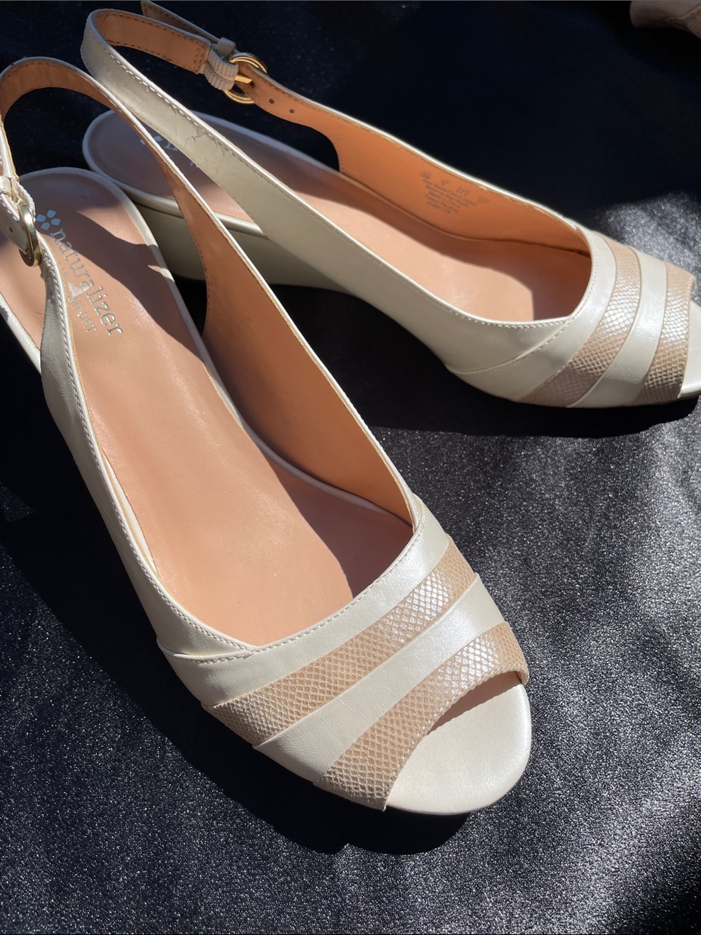 Naturalizer Beige & Tan Peep-Toe Slingback Flats